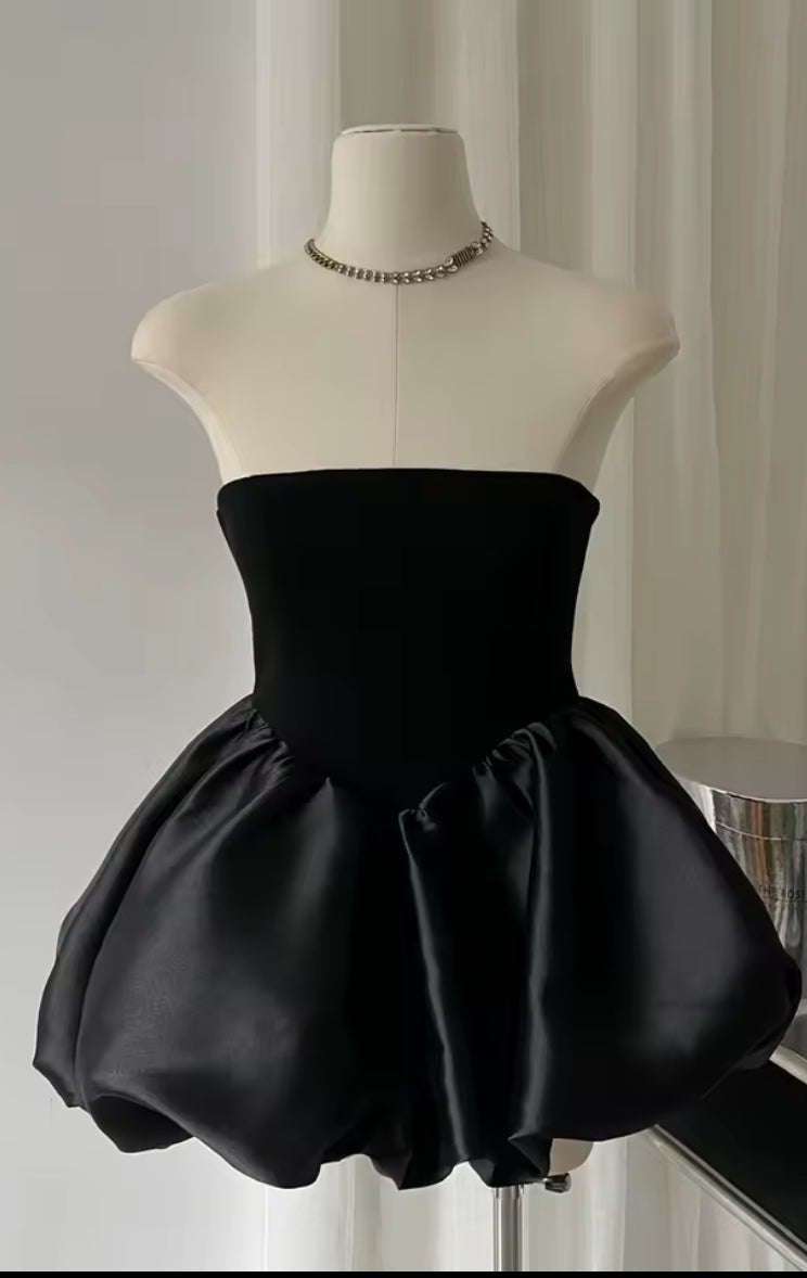 Top Nube estilo "Bubble hem"
