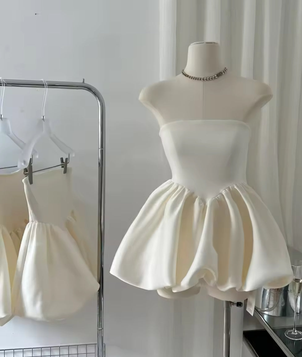 Top Nube estilo "Bubble hem"