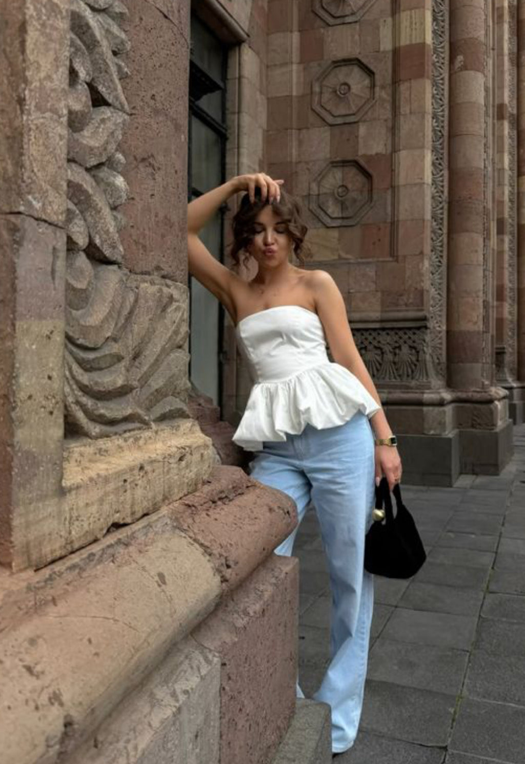 Top Nube estilo "Bubble hem"